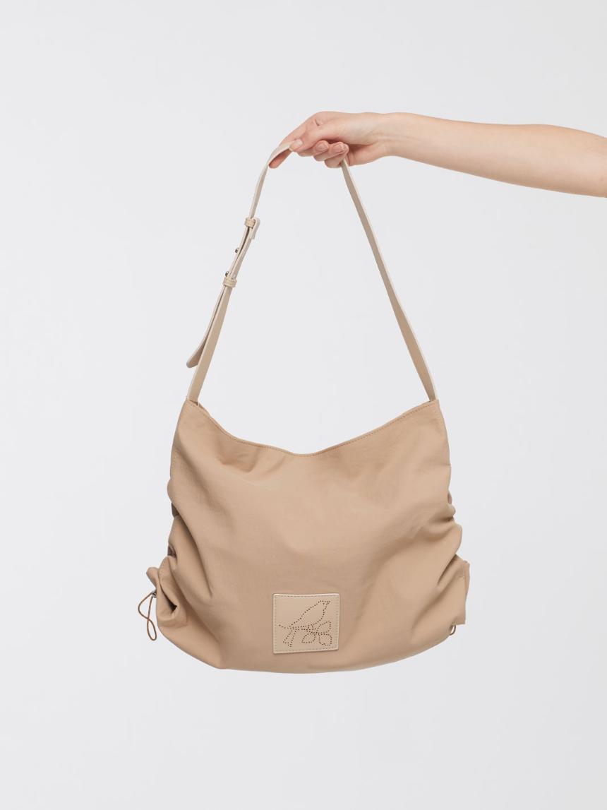 Bolso nylon fruncido